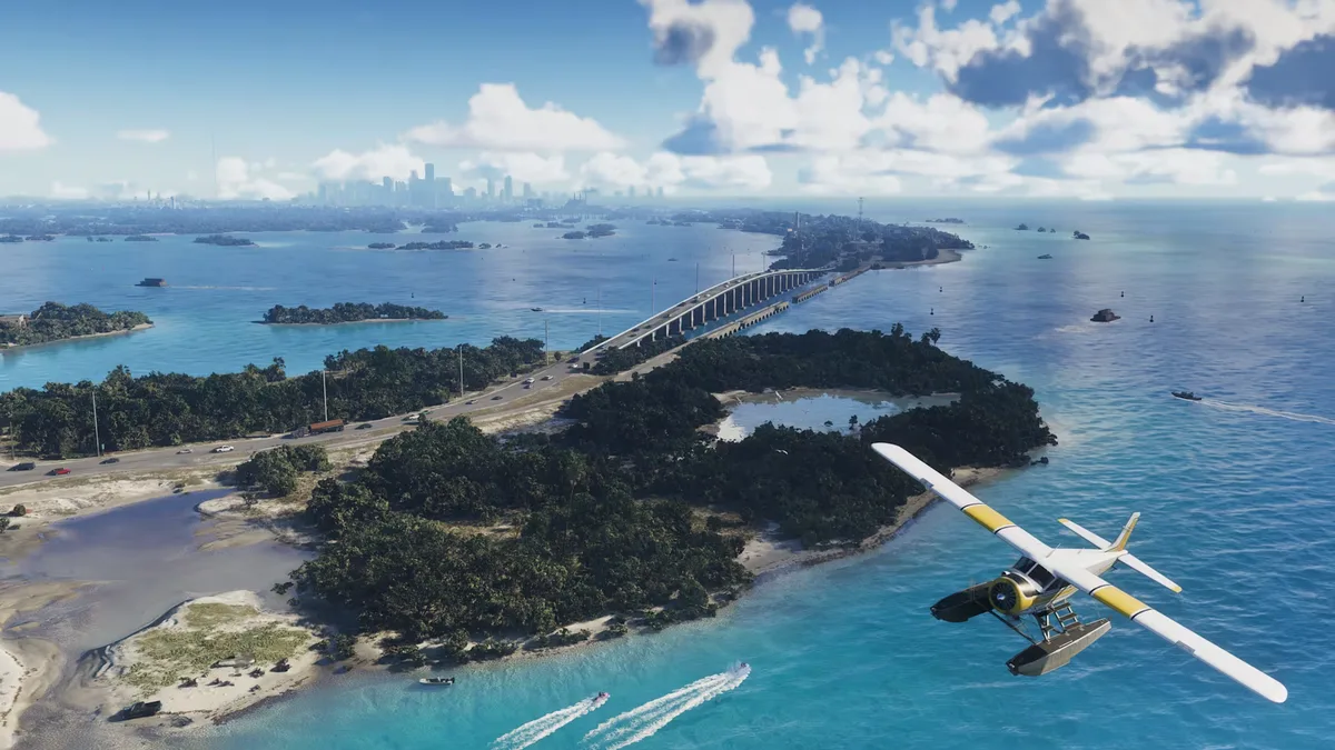 GTA6のレオニダ・キーズを上空から捉えた広大な海と橋の風景